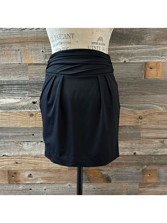 Diane Von Furstenberg Dresses & Skirts - DVF Athletic Casual Skirt, Size 4